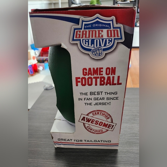 Saskatchewan RoughRiders GameOn drink holder New In The‎ Box. - Picture 4 of 5